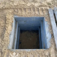 Grób urnowy murowany rodzinny 1