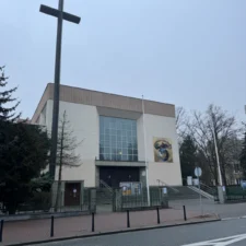 Parafia Opatrzności Bożej ul. Karola Dickensa 5 (2)